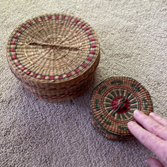 Intricate, colorful hand woven basket duo - Picture 2 of 3